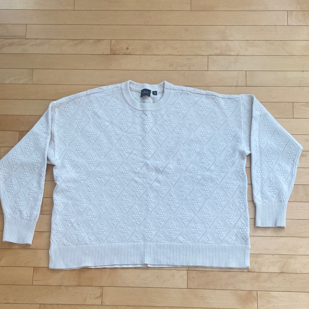 Women’s Elegant Off White Crewneck Sweater